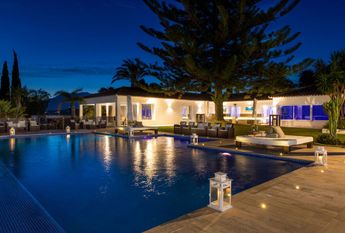 Luxury Villa for rent in Elviria, Spain