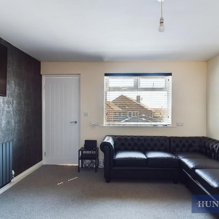 2 bedroom house to rent - Photo 1