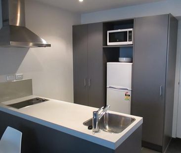 2 Bedroom City Living - Photo 2