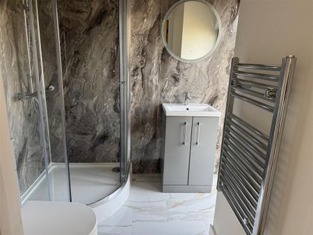 2 bedroom detached house to rent - Photo 2
