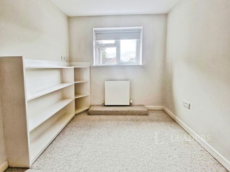 4 bedroom house to rent Dell Close, Fair Oak, Eastleigh, SO50 - Photo 2