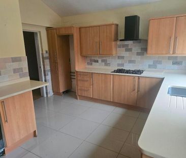 Rainford Road, Billinge, Wigan, WN5 7PG - Photo 2