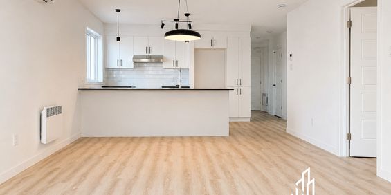 4 1/2 Neuf Avec 2 Salles De Bain - Photo 3