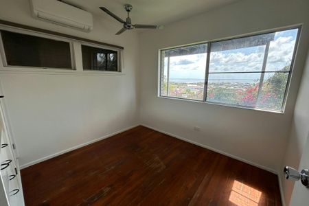 232 Goondoon Street - Photo 5