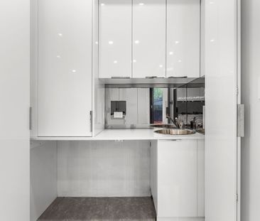 Stunning Family Home - Photo 6