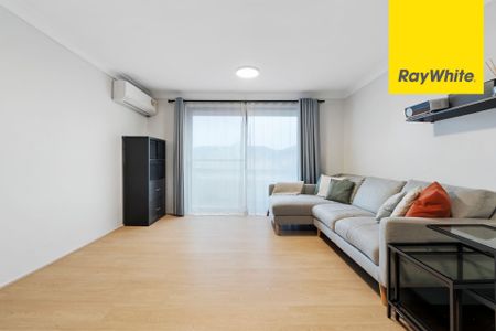 Boasting an Ideal Location; Perfect Property for Young Couples, Professionals and Small Family - Photo 2