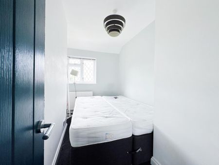 1 bedroom in a house share to rent - Photo 5