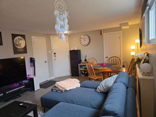 For Lease - 2429 CARLSEN Avenue Unit# 3, Billings Bridge - Riverside Park and Area, Ontario - Photo 1