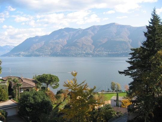 4.5 room apartment for rent in Brissago with lake view - Photo 1