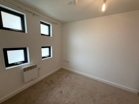 Property For Let - 14 Plaza Boulevard - Photo 2