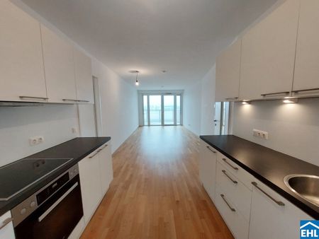 Moderne 2 Zimmerwohnung mit Loggia/Balkon in U-Bahn-Nähe! - Photo 3