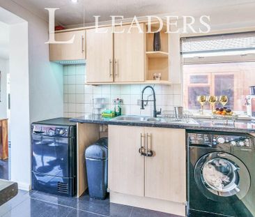 2 bedroom bungalow to rent - Photo 1