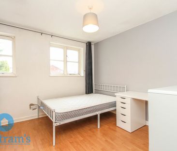 2 bed Mid Terraced House for Rent - Photo 5