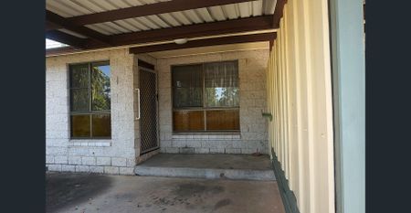 Quiet Complex. Great Location - Photo 3