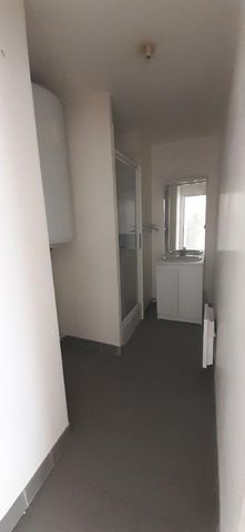 Location Appartement 2 pièces 45m² ISSY LES MOULINEAUX 92130 - Photo 2