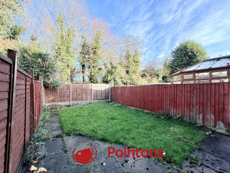 3 bedroom terraced house to rent - Photo 3