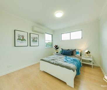 Modern & Low-Maintenance Living in Prime Runcorn Location - Photo 4