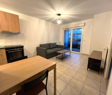 Location Appartement 2 pièces 37m² - Photo 4