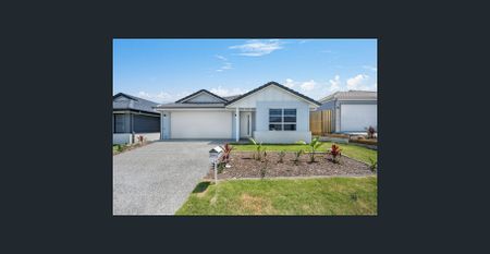 Spacious 4-Bedroom Family Home in the Heart of Park Ridge - Photo 4