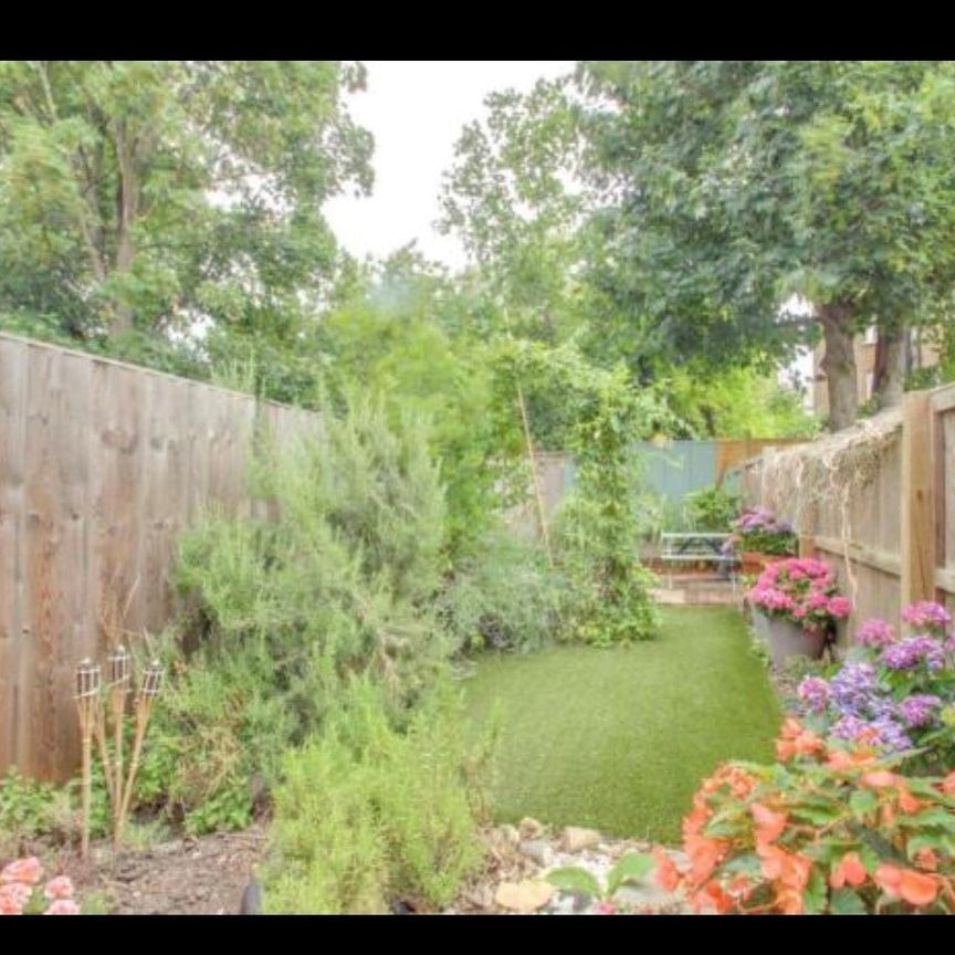 4 Bed Maisonette, Pattenden Road, SE6 - Photo 1