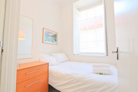 1 Bedroom Home – Medium Let - Photo 3