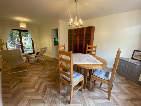 4 bedroom detached house to rent - Photo 5