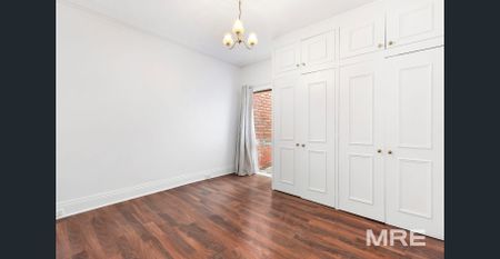 Beautifully presented house - Photo 4