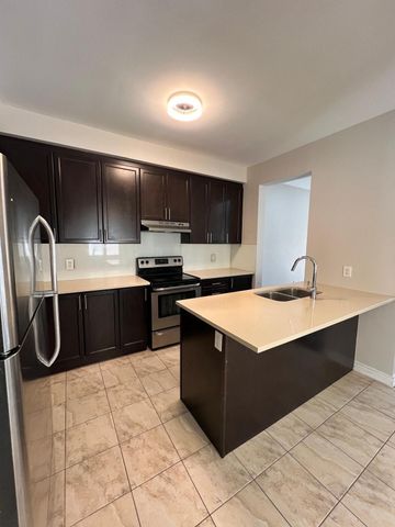 For Lease - 20 Ledger Point Crescent Unit# main & 2nd, Brampton, Ontario - Photo 5
