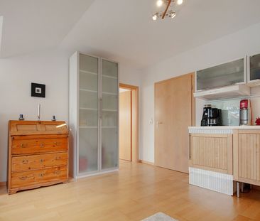 2.5-room attic apartment (suitable as flat-share) - Photo 1