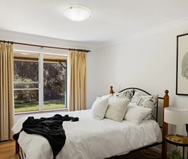 Sunlit Family Retreat - Photo 4