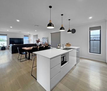 Beautiful 4-Bedroom Home in Magnolia Estate - Photo 6