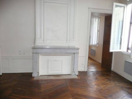 Location appartement t3 65 m² à Villefranche-de-Rouergue (12200) - Photo 2