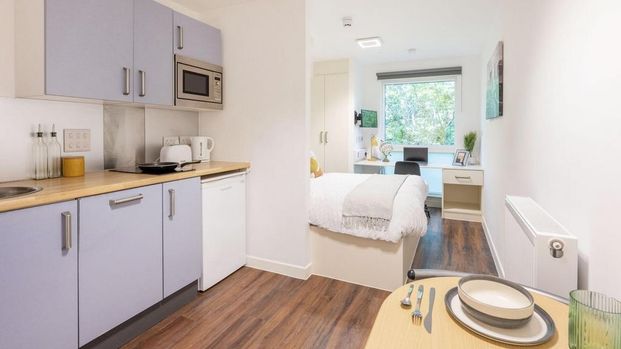 Studio to rent - Photo 1