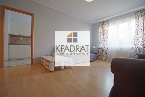 Kawalwrka z miejscem postojowym - Photo 1