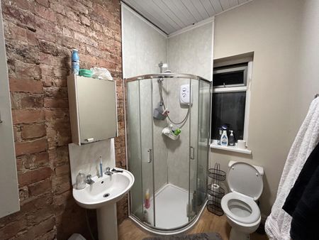 4 Bed Terraced House, Cedar Grove, M14 - Photo 3