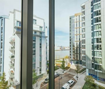 Riverside Quarter, SW18, London - Photo 2