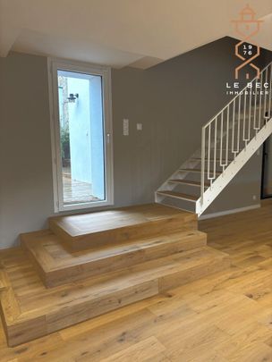 A louer longère rénovée 3 chambres VANNES - Photo 1