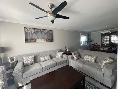 Exceptionally Beautiful - 4 Bed Home, Quiet Location - Photo 3