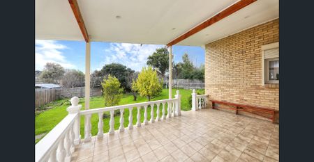 Generous Family Home in Popular Doncaster Location - Photo 4