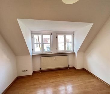 Zentrale Lage Fischbach! Freie 3-Zimmer-DG-Wohnung! TG-Stellplatz m... - Photo 6