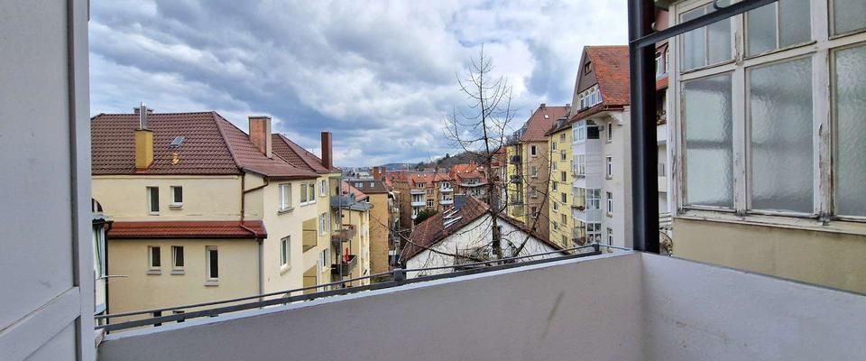 Altbaujuwel mit Charakter – stilvolles Wohnen trifft modernen Komfort - Photo 1