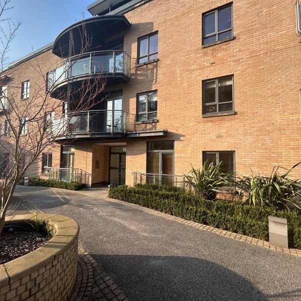 Trinity Gate, Guildford - 2 bedrooms Property for lettings - Seymours - Photo 1