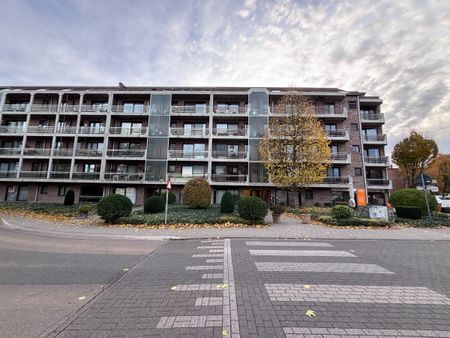 Instapklaar 2-slpk appartement nabij centrum Hasselt - Photo 2