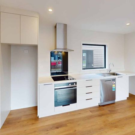 Foxton - 3 Bedrooms - Photo 3