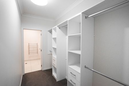 ONE WEEK RENT FREE - Photo 2