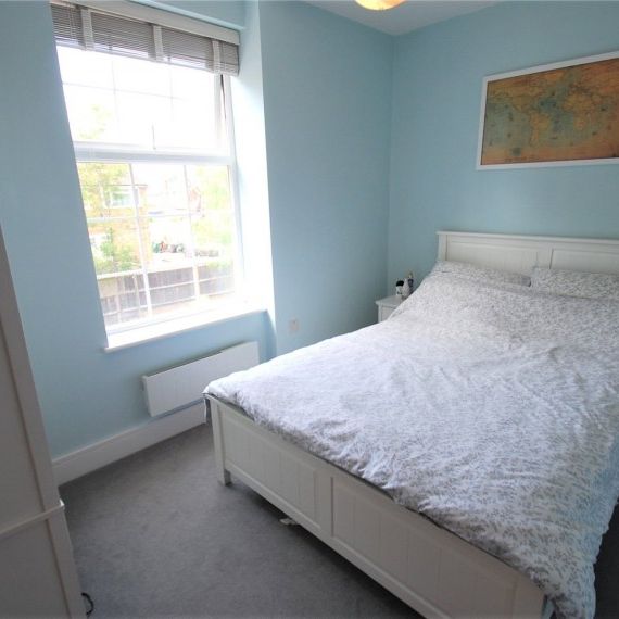 Park House, 38 Station Road, Loudwater,HP10 - Photo 1