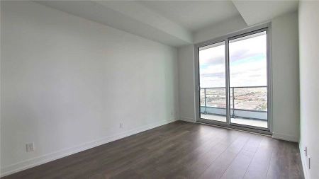 For Lease - 5 Buttermill Avenue Unit# 4302, Vaughan, Ontario - Photo 4