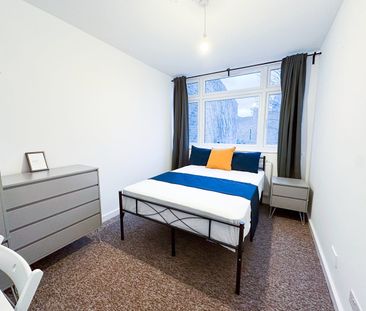 Room in a Shared Flat, Windsor Crescent, HA9 - Photo 5