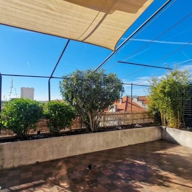 2P DERNIER ETAGE TERRASSE LIBERATION - Photo 1