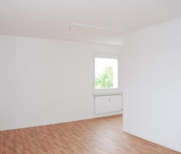 Helle 1-Raum-Wohnung mit Balkon und Einbauküche - Foto 1